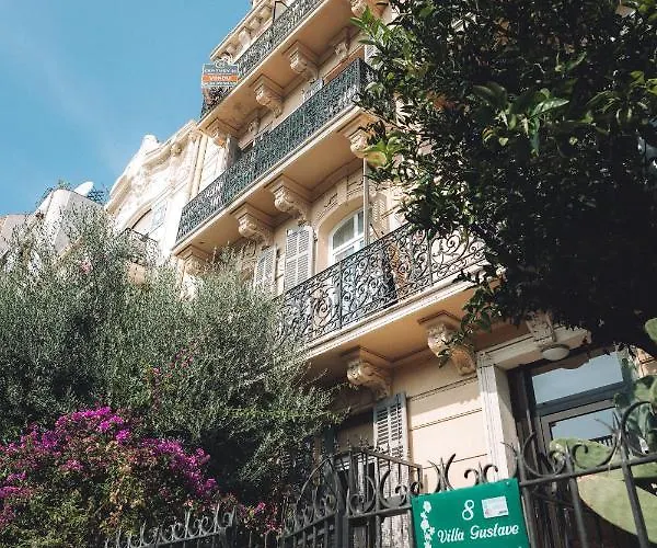 Cannes Centre Ville- Bel Appartement Studio + Mezzanine